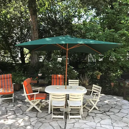 2* A - Jardin Et Animaux Admis - Fr-1-738-43 * Во-сюр-Мер